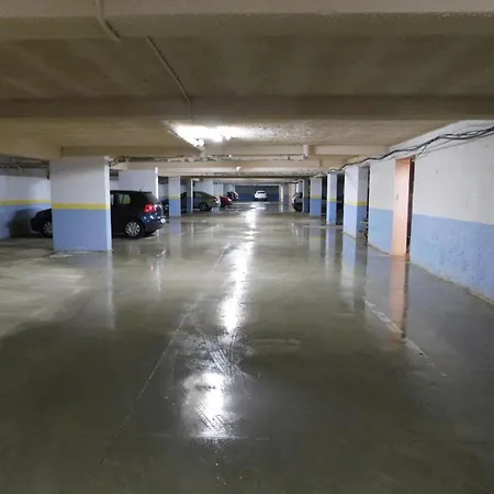 アパート 9 Free Private Parking ゴーレム
